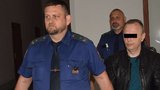 Místo líbánek vražda! Muž z Karlovarska druhou noc po svatbě uškrtil manželku