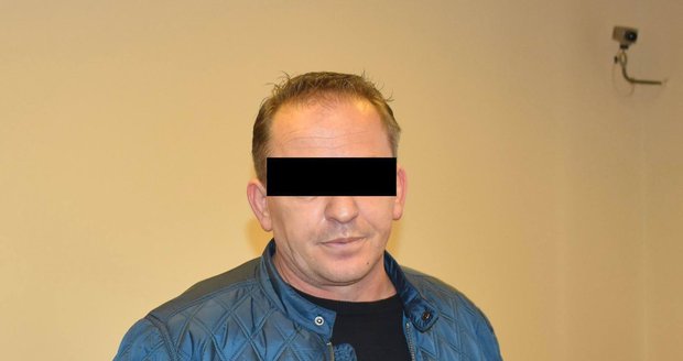 Zastřelil v Rokycanech družku před očima společného syna (5): Kosovský Albánec ztratil paměť 