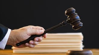 Umělá inteligence umožňuje lehčí vymáhání práv. Advokáty ovšem určitě nenahradí Umělá inteligence umožňuje lehčí vymáhání práv. Advokáty ovšem určitě nenahradí