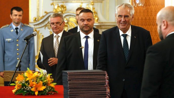 Jmenování soudců prezidentem Milošem Zemanem