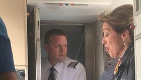 Hrdinná pilotka Tammie Jo Shults (56), která přistála s poškozeným Boeingem 737-700.