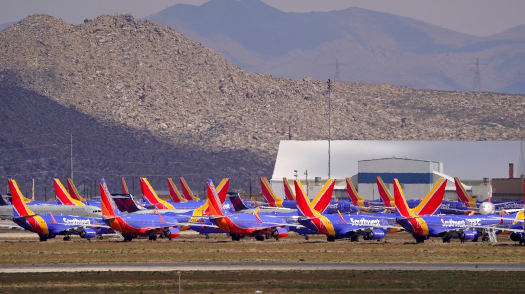 Americké aerolinky razantně omezují provozu: odstavené letouny Southwest Airlines