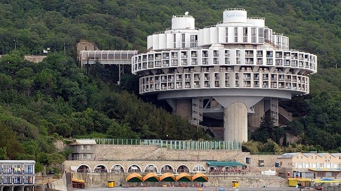 Rekreační zařízení Družba na dnes ukrajinské Jaltě bylo společným dílem sovětských a československých architektů, které se povedlo.