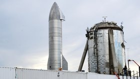 Muskův Starship: Prototyp rakety společnosti SpaceX se při přistání roztrhl