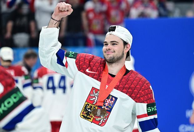 David Špaček se zlatou medailí David Špaček se zlatou medailí