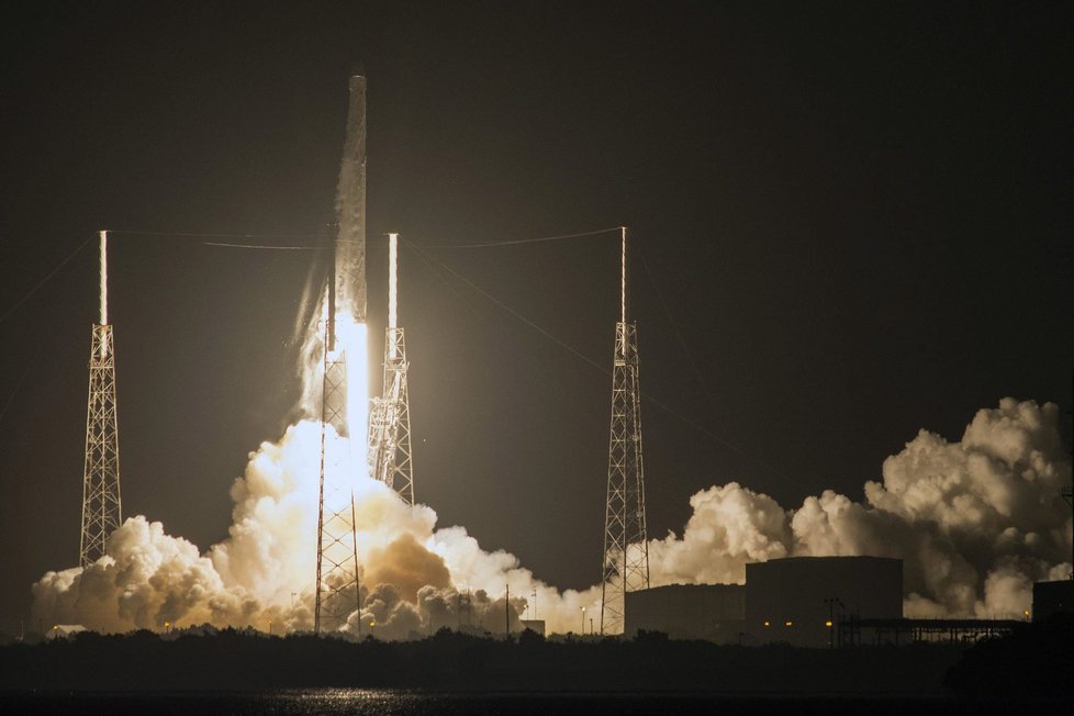 Start lodě Dragon společnosti SpaceX