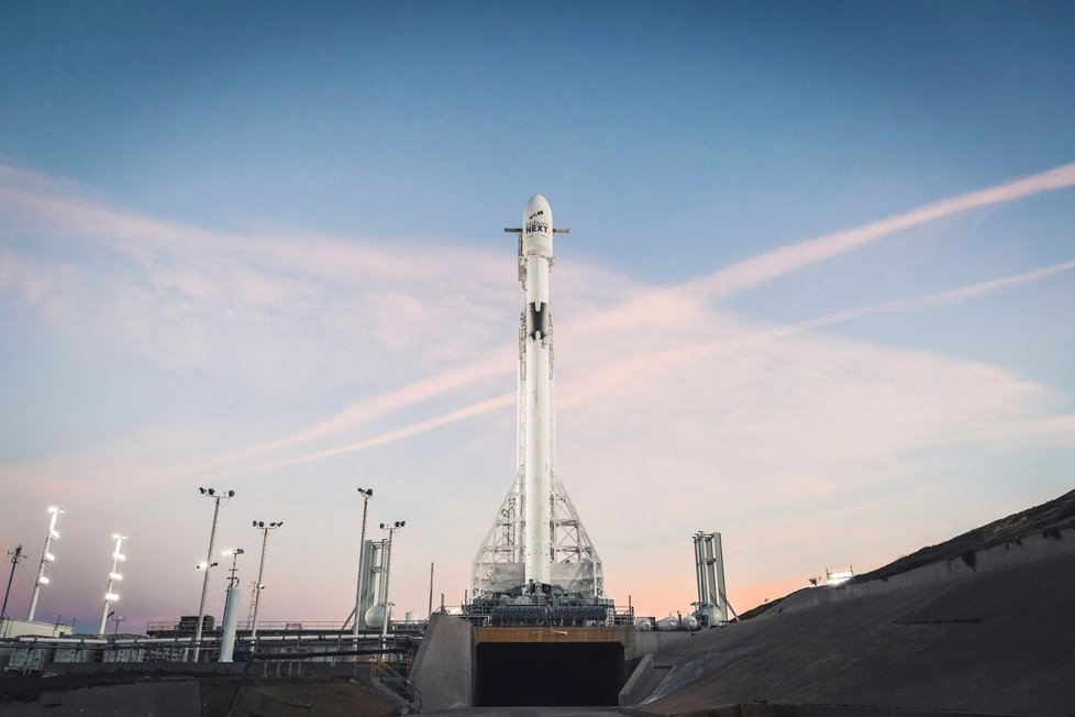 Raketa Falcon 9 společnosti SpaceX připravila lidem dechberoucí podívanou