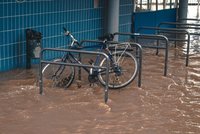 Jih Španělska zasáhly záplavy: Tři oběti a stovky nouzových hovorů! Výstraha v zemi trvá