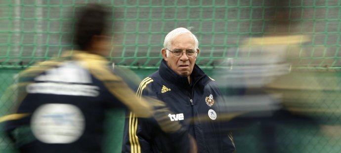 Luis Aragones