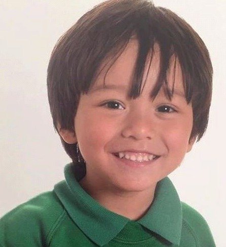 Po útoku v Barceloně se pohřešuje Julian Cadman (7).