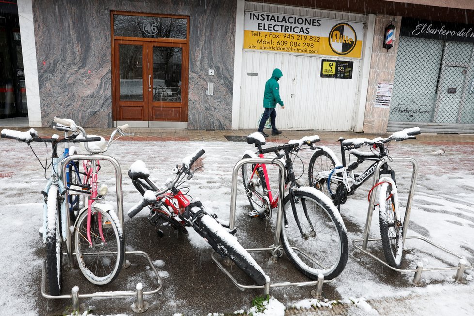 Španělsko včetně Mallorky se potýká se sněhem, (28.02.2023).