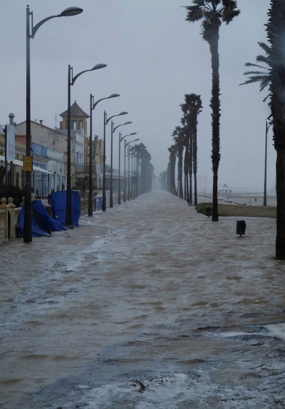 Španělsko zasáhla bouře Gloria, která se sebou přinesla i sněžení. (21.01.2020)