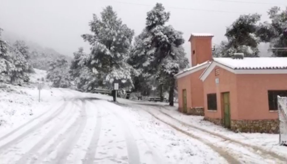 Španělsko zasáhla bouře Gloria, která se sebou přinesla i sněžení, (21.01.2020).