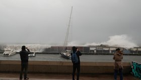 Bouře Gloria dál pustoší Španělsko, udeřila v Katalánsku i na Mallorce, (22.01.2020).