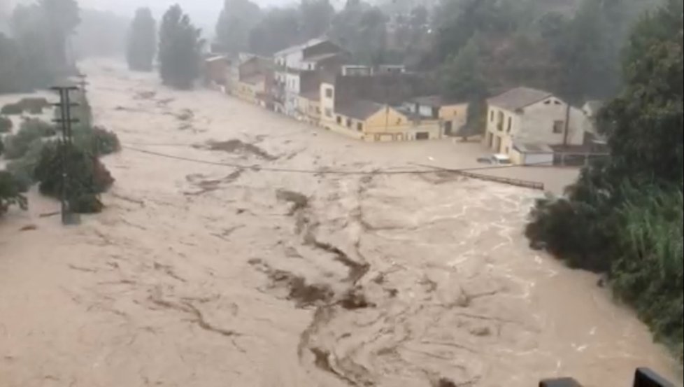 Ničivé záplavy na jihu a východě Španělska.