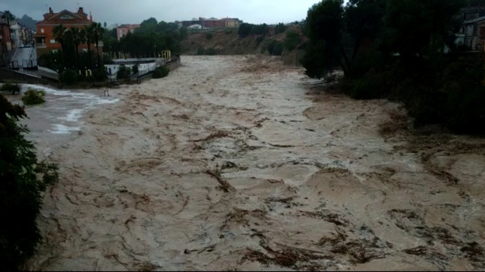 Ničivé záplavy na jihu a východě Španělska.