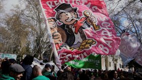 Protesty ve Španělsku kvůli drahému bydlení, 5. 4. 2025