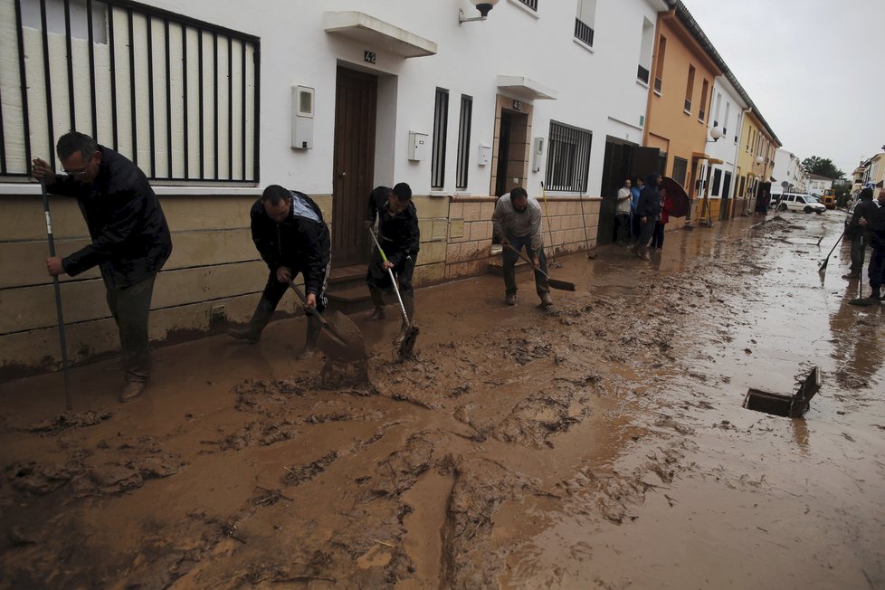 Bleskové povodně zasáhly jih Španělska.