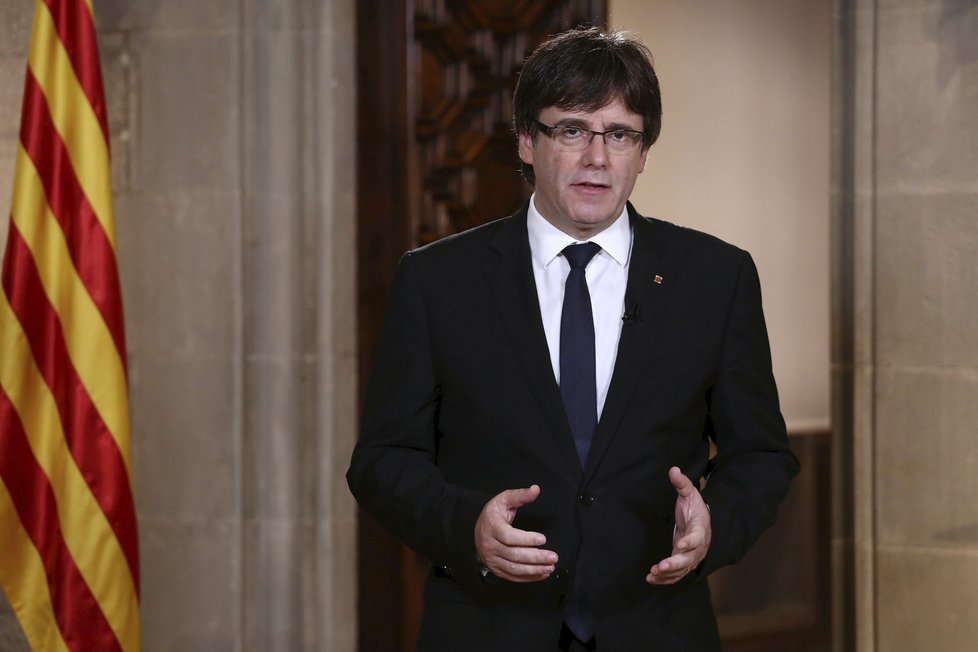 Katalánský premiér Puigdemont během svého projevu