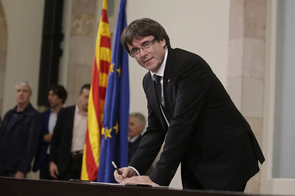 Vyhlásilo Katalánsko nezávislost?