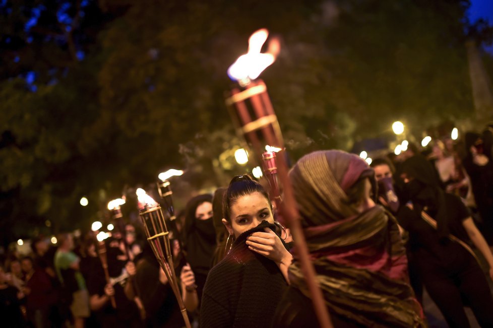 Feministické spolky protestovaly proti násilí při sanfermínských slavnostech.
