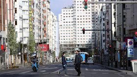 Prázdné ulice ve španělské metropoli Madridu. (15.3.2020)