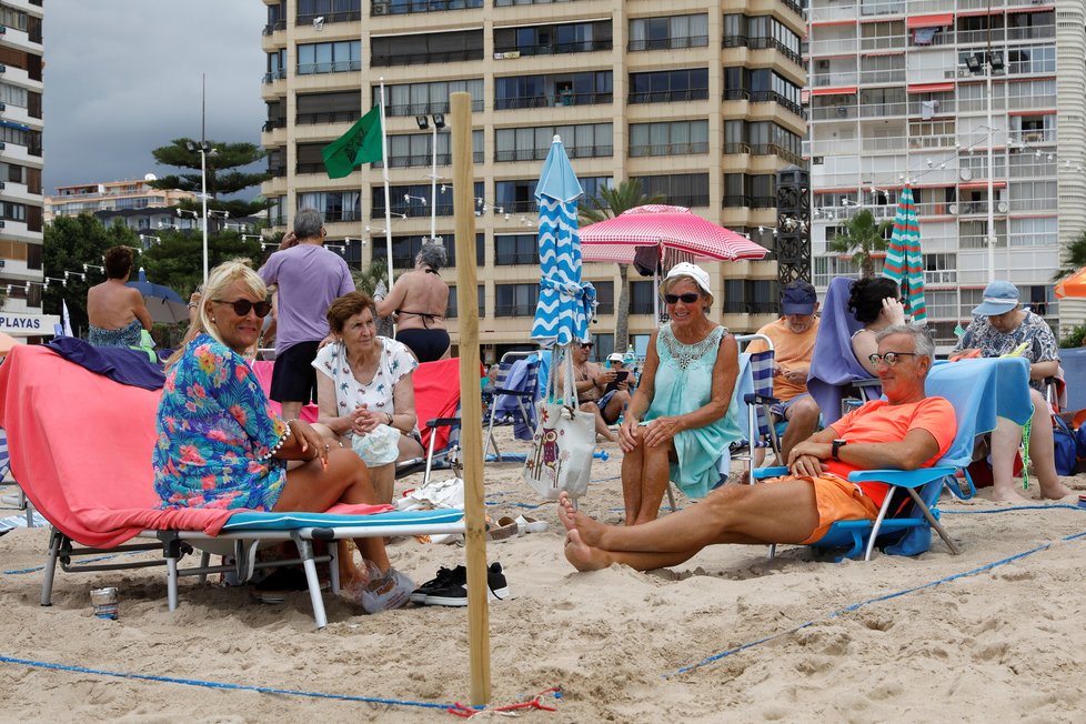 Koronavirus ve Španělsku: Návrat turistů do Benidormu (6.6.2021)