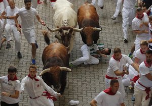 První letošní běh s býky v Pamploně (7.7.2015)