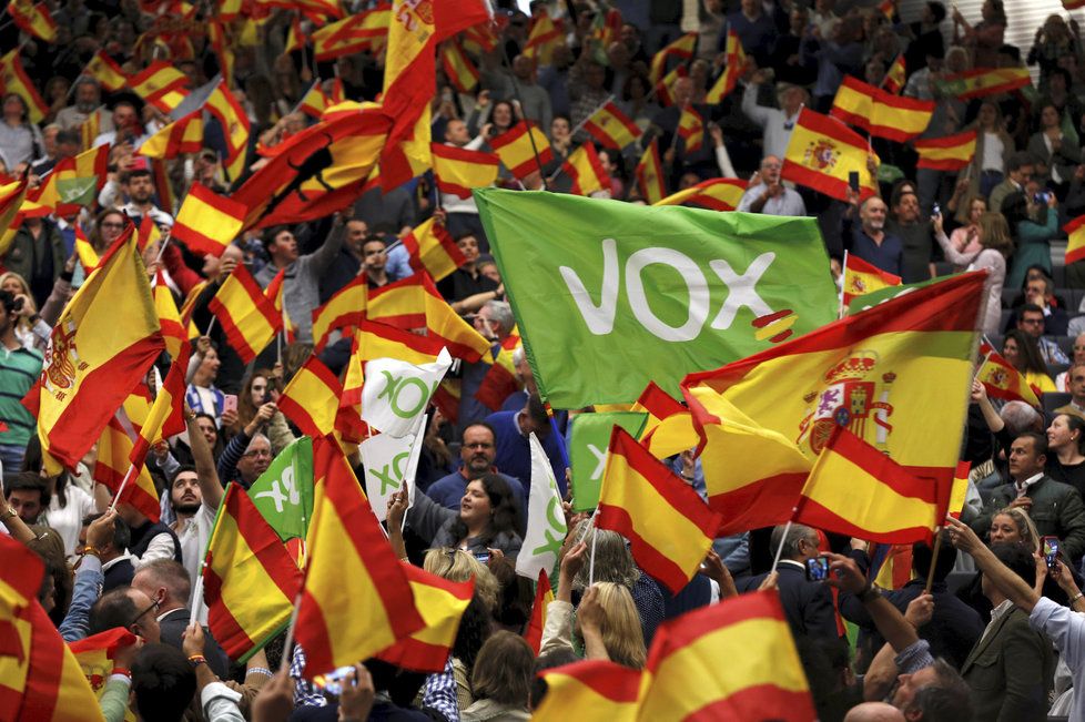 Před španělskými parlamentními volbami posílala ultrapravicová strana Vox, (27.04.2019).