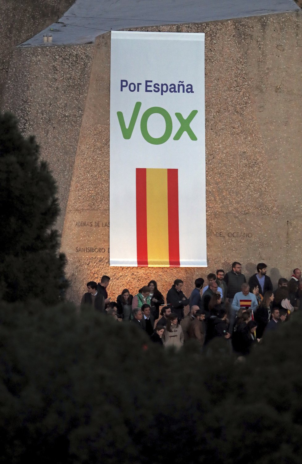Před španělskými parlamentními volbami posílala ultrapravicová strana Vox, (27.04.2019).
