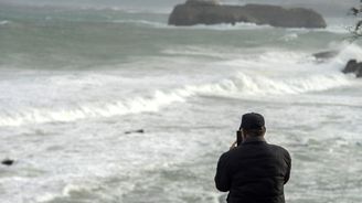 Silné bouře ve Španělsku a Portugalsku si vyžádaly osm lidských životů 