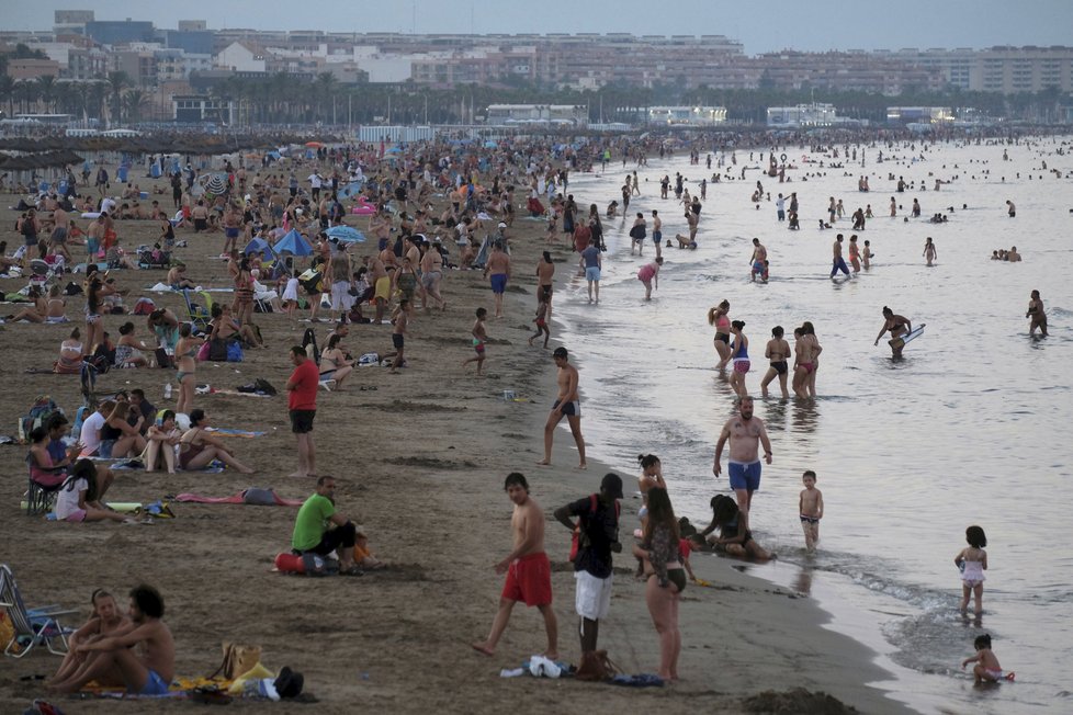 Na jižním pobřeží Španělska si turisté musí dát pozor, vyskytují se tam nebezpečné měchýřovky