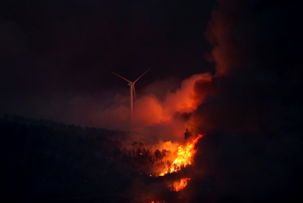 Boj s požáry ve Španělsku (18.7.2022)