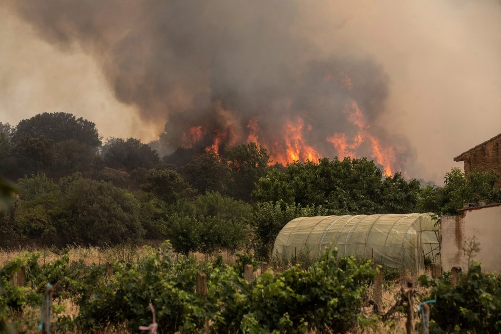 Boj s požáry ve Španělsku (18.7.2022)