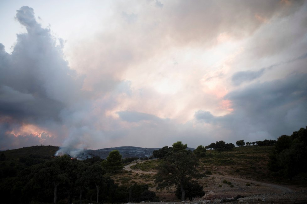 Rozsáhlý lesní požár ve Španělsku.