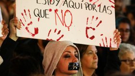 Lidé ve Španělsku protestují proti nedostatečnému trestu pro násilníky