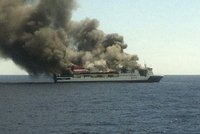 Požár na trajektu s 288 lidmi: Loď plula z Řecka, zasahuje pobřežní stráž