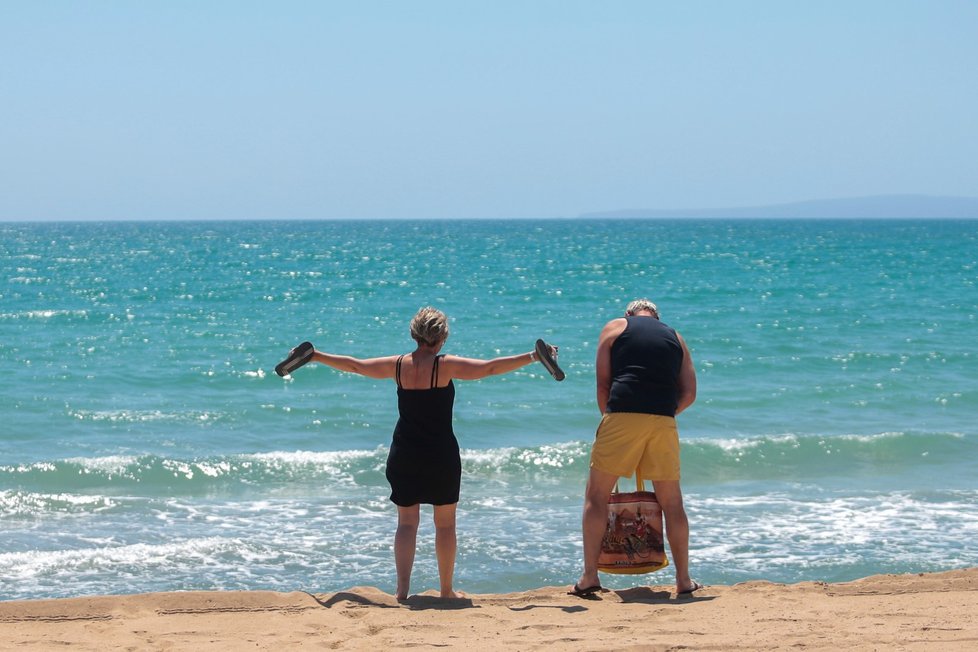 Jako první se v rámci pilotního projektu na Mallorcu vrátili turisté z Německa (18. 6. 2020).