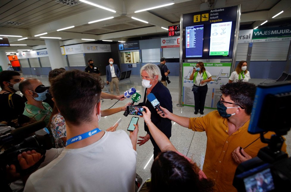 Jako první se v rámci pilotního projektu na Mallorcu vrátili turisté z Německa (18. 6. 2020)