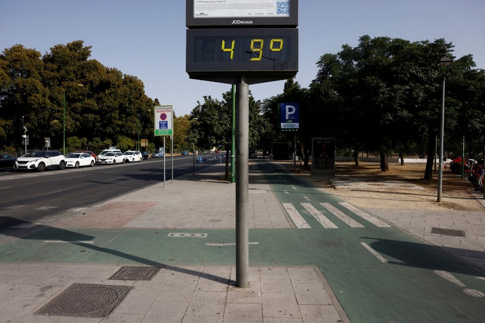 Sevilla: 49 °C (13. 7. 2022).