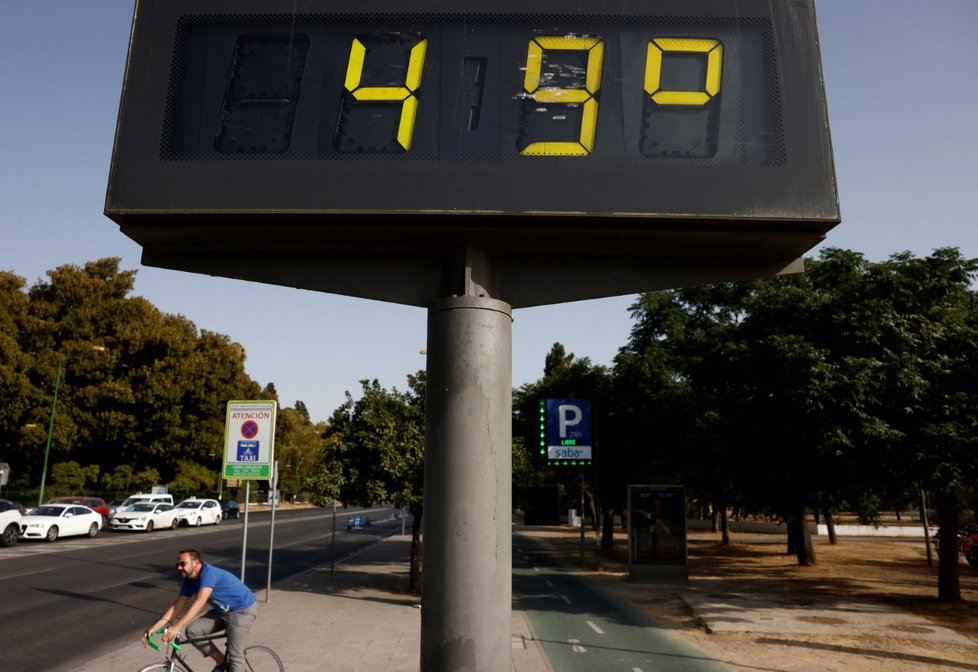 Sevilla: 49 °C (13. 7. 2022).