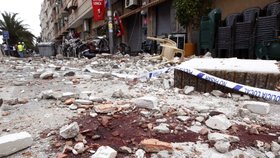 Zemětřesení strhlo několik desítek budov, nejvíc řádilo ve městě Lorca