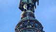 Barcelonskému přístavu vévodí monumentální pomník Kryštofa Kolumba z roku 1888