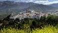 Směrem na sever se vzhled tzv. bílých městeček mění a začínají se víc podobat běžným španělským vesnicím