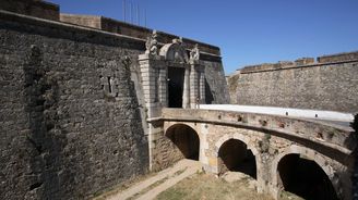Castell de Sant Ferran: Největší pevnost v Evropě