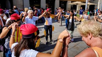 Historický společenský tanec sardana byl odjakživa brán jako součást národní identity Katalánců