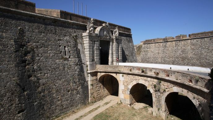 Pevnost Castell de Sant Ferran