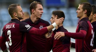 Pulkrab a Juliš poslali Spartu do osmifinále poháru, Liberec zničil Písek