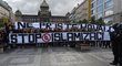 Sparťanští fanoušci ukázali nápisy proti přistěhovalcům a islamizaci