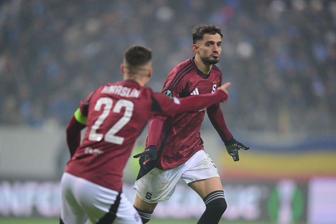 ONLINE: Craiova - Sparta 0:1. Haraslín krásně připravil Rrahmanimu první branku ONLINE: Craiova - Sparta 0:1. Haraslín krásně připravil Rrahmanimu první branku